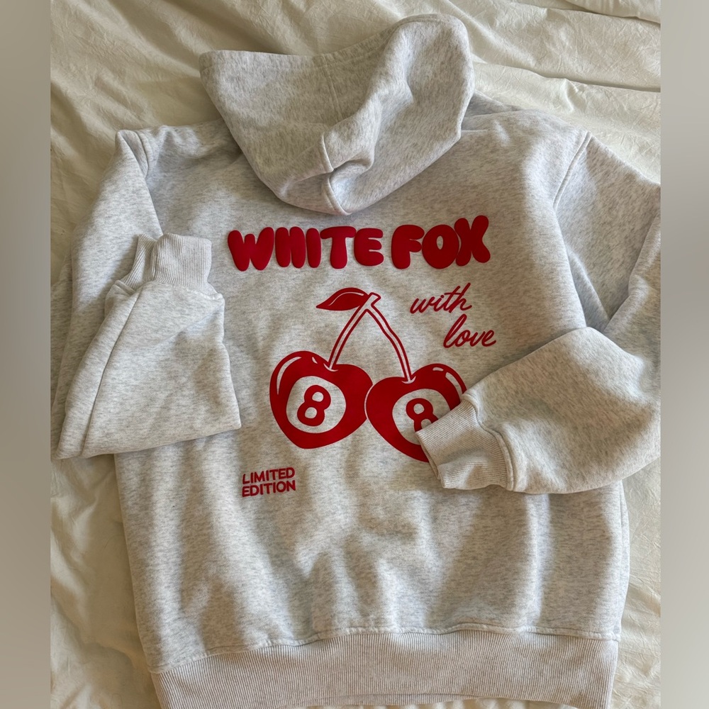 WHITE FOX Sweatshirt